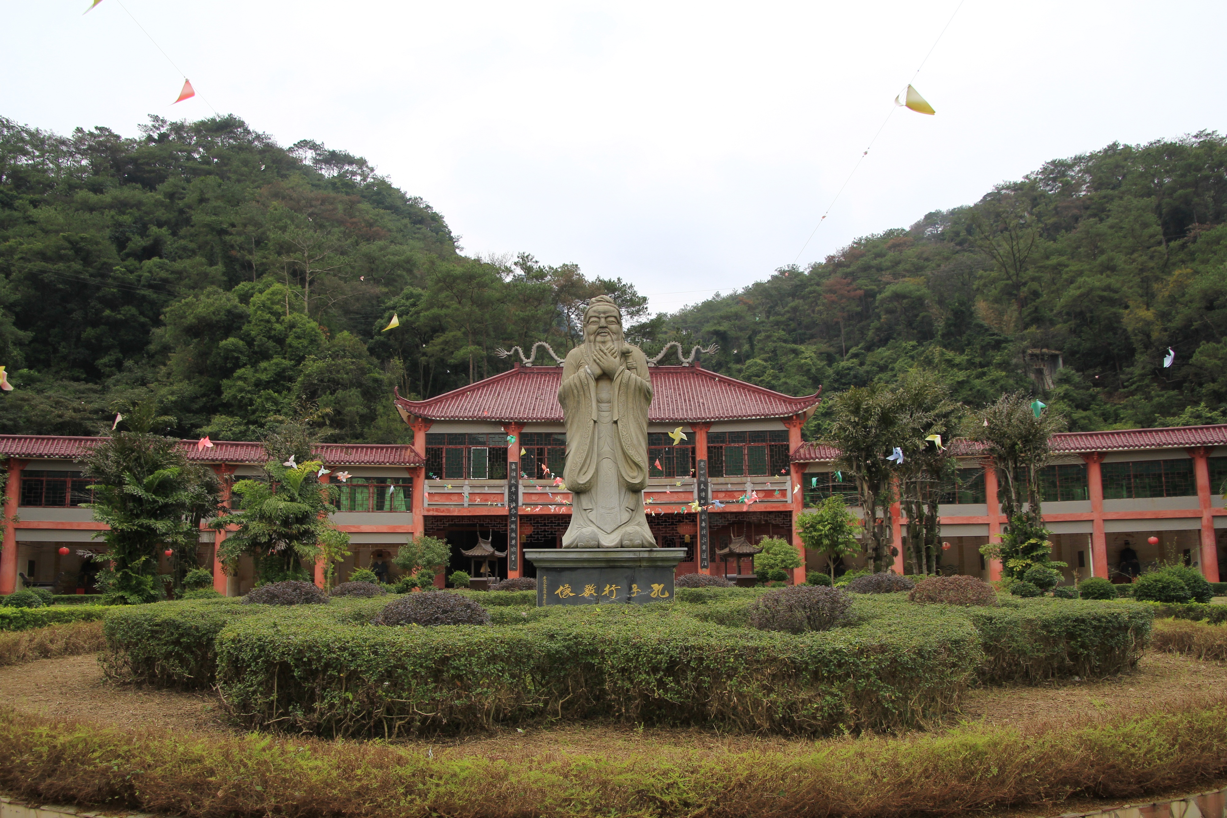 转:游飞霞风景区,清远旅游圣地