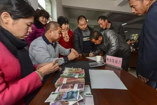 的一項補貼項目,主要是針對農村考上大學的貧困學生制定的補貼計劃