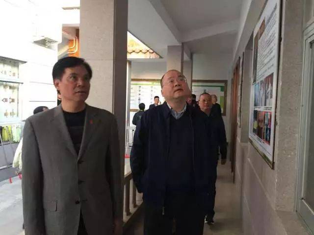 南安市委宣传部副部长,宣传系统党委书记吴亚明,乐峰镇党委书记许