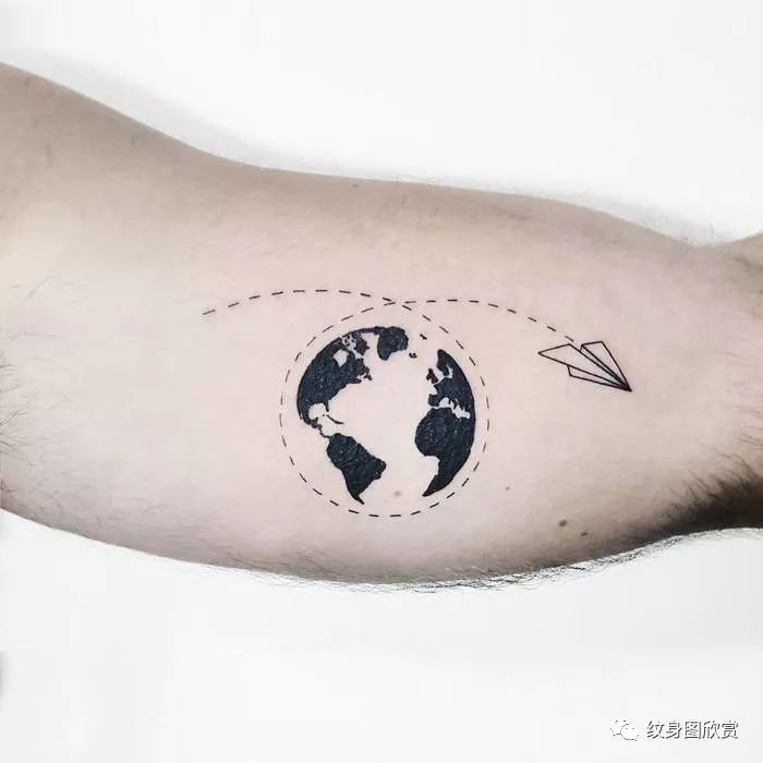 地球纹身唯美系地球纹身图案