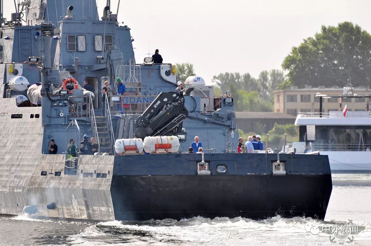 波兰海军二十年来的首艘新舰:无奈的鸬鹚
