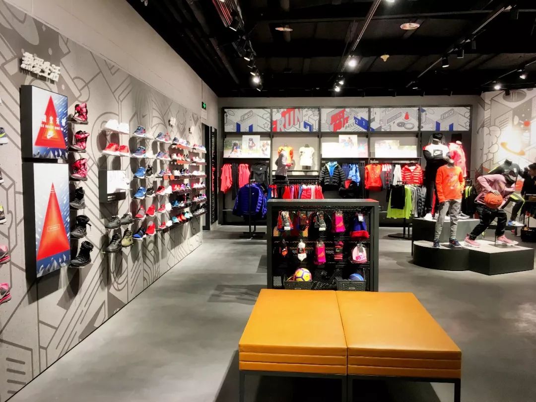 成都nike总店图片