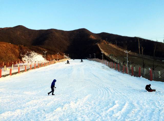 红崖谷滑雪场图片图片