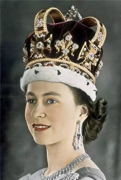 英国女王评价王冠图片