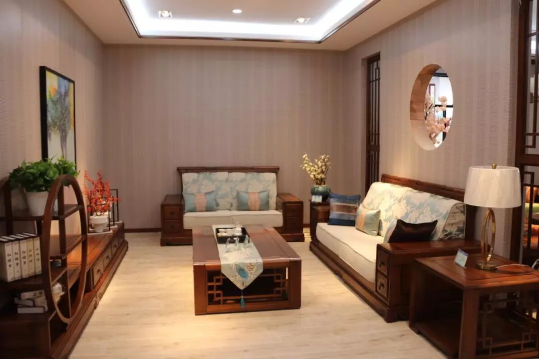 大立华新中式家具木材图片