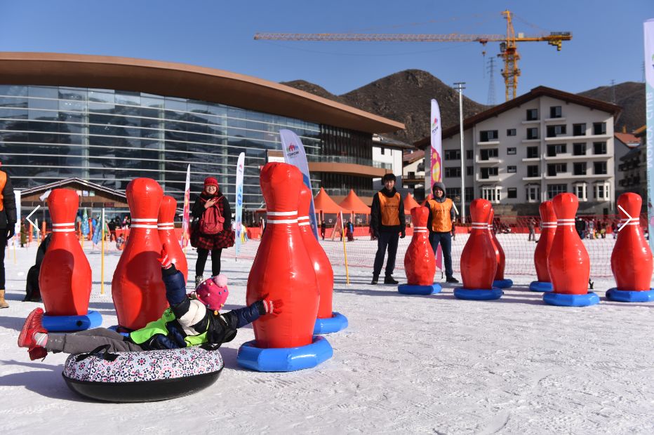 雪地迷宮定向為首屆國際兒童戶外冰雪節增添活力