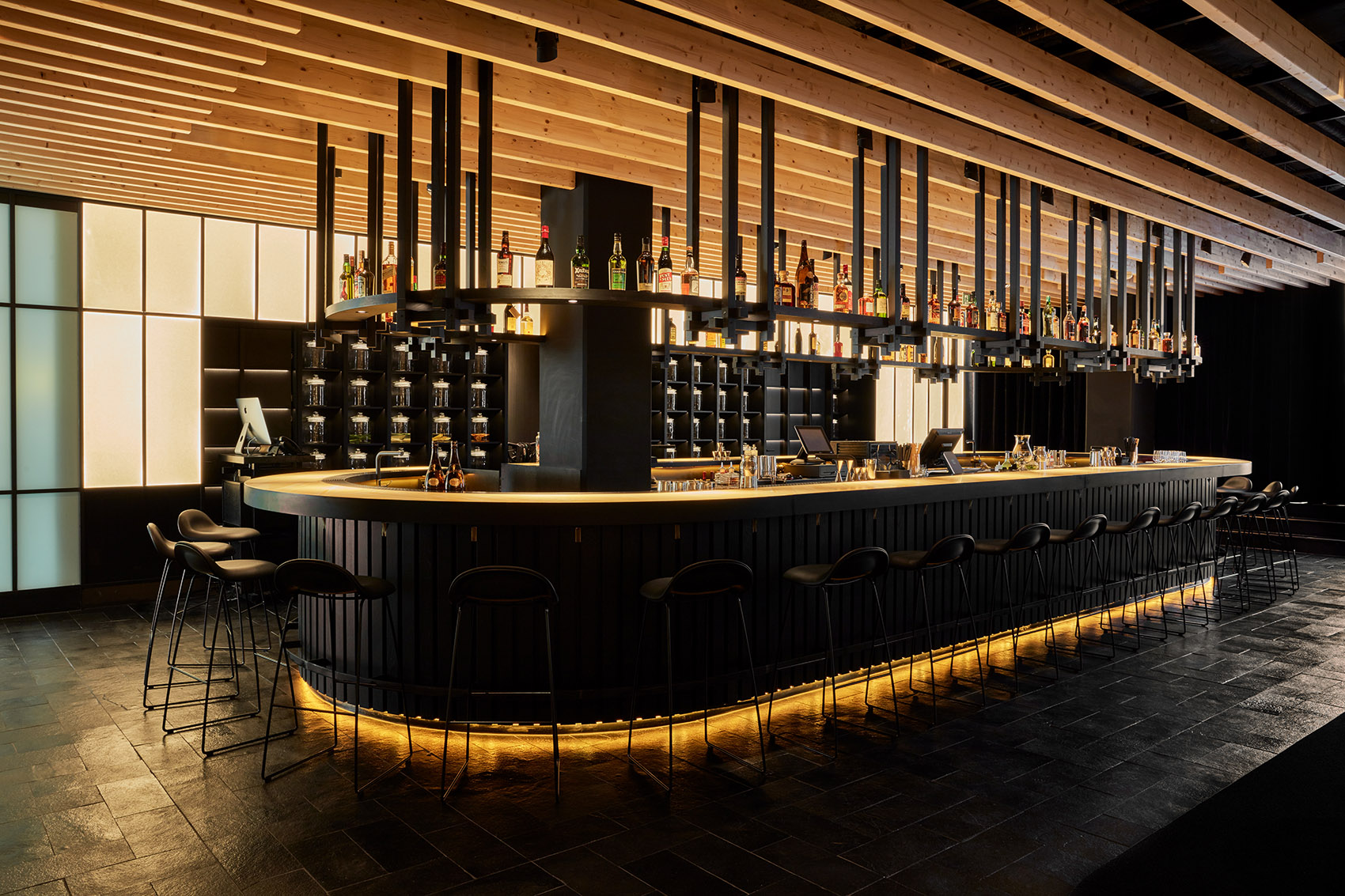 上海餐馆设计公司|酒吧设计的源头来自灵感，不懂灵感的人不能经