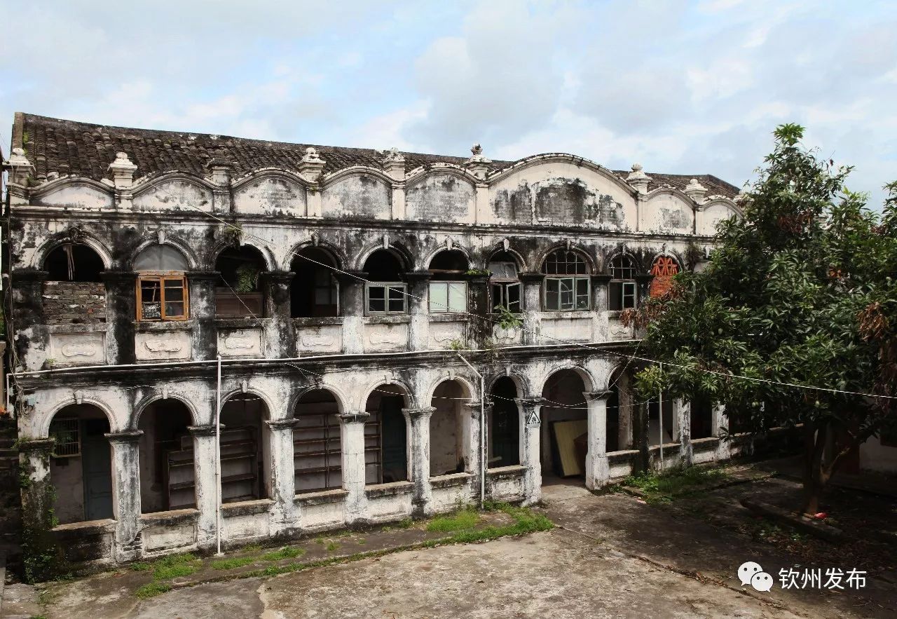 蘇廷有,欽州市平吉鎮牛江村人,民國時曾任粵軍旅長,師長和廣東南路