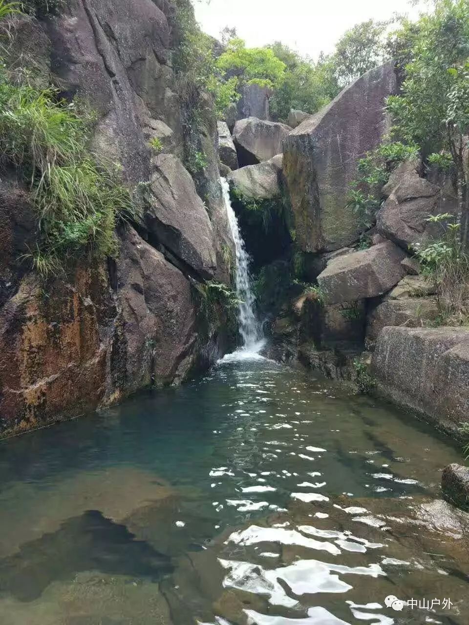 1月28日利石水庫小環線徒步登五桂山主峰觀三鄉全景