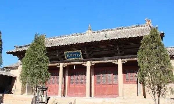 板梁古村龙泉古庙图片