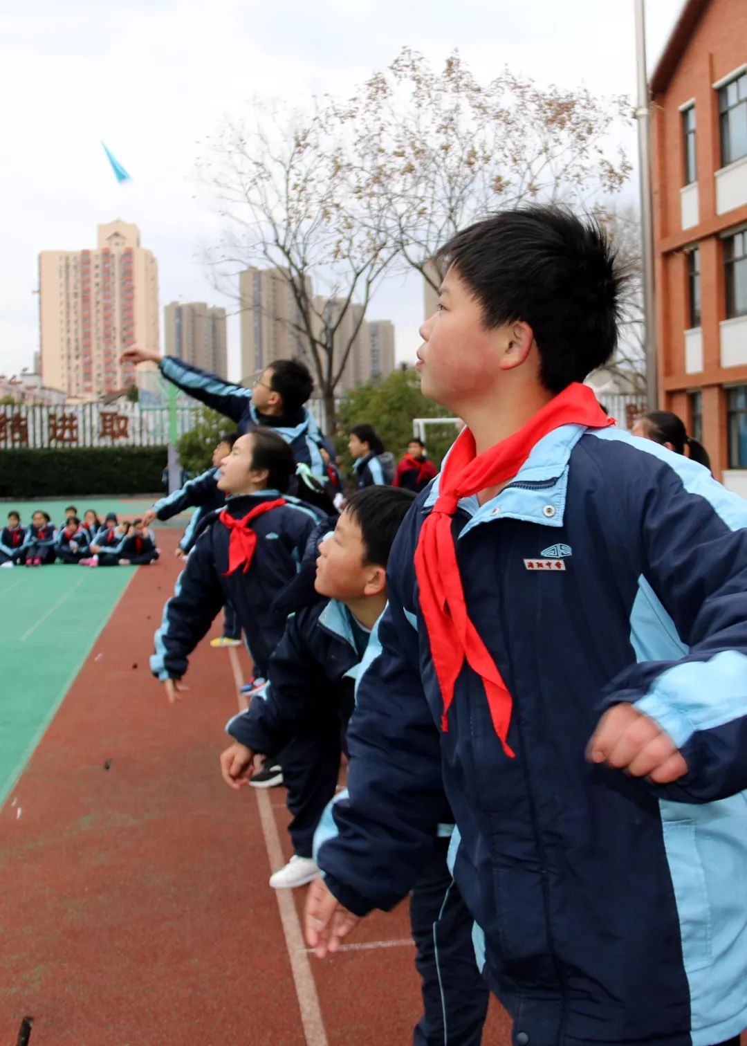 上海洵阳中学图片