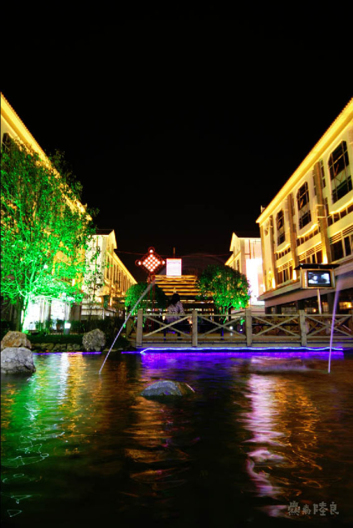 會澤縣,隸屬於雲南省曲靖市,位於雲南省東北部,金沙江東岸,曲靖市西北