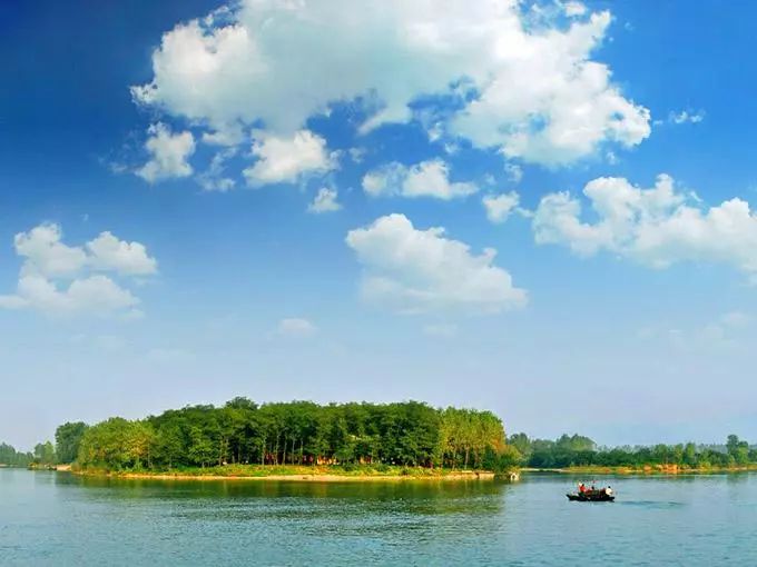新沙岛 新沙岛是富春江江心的一座小岛 拥有华东地区最大的天然淡水