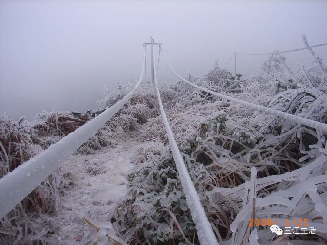 10年前三江面对冰雪灾害他们的爱与坚守让人铭记