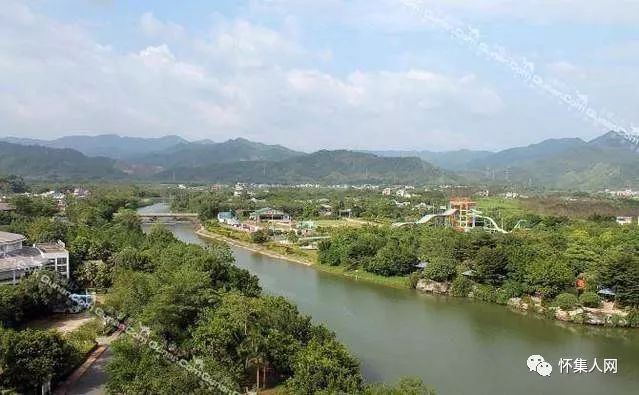 著名景點:南崑山,桂峰山,香溪堡,龍巖,三寨谷度假村,溫泉等.