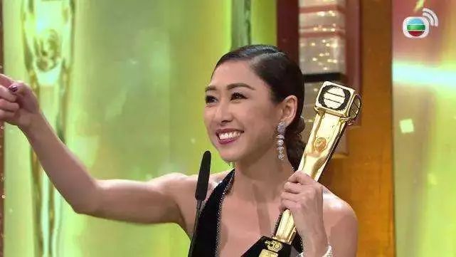 tvb两大当家花旦正式"退位 迎来新一代花旦更激烈竞争!