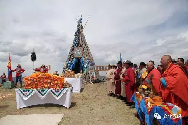 蒙古族民俗蒙古族祭天最虔诚地祈求腾格里的庇佑