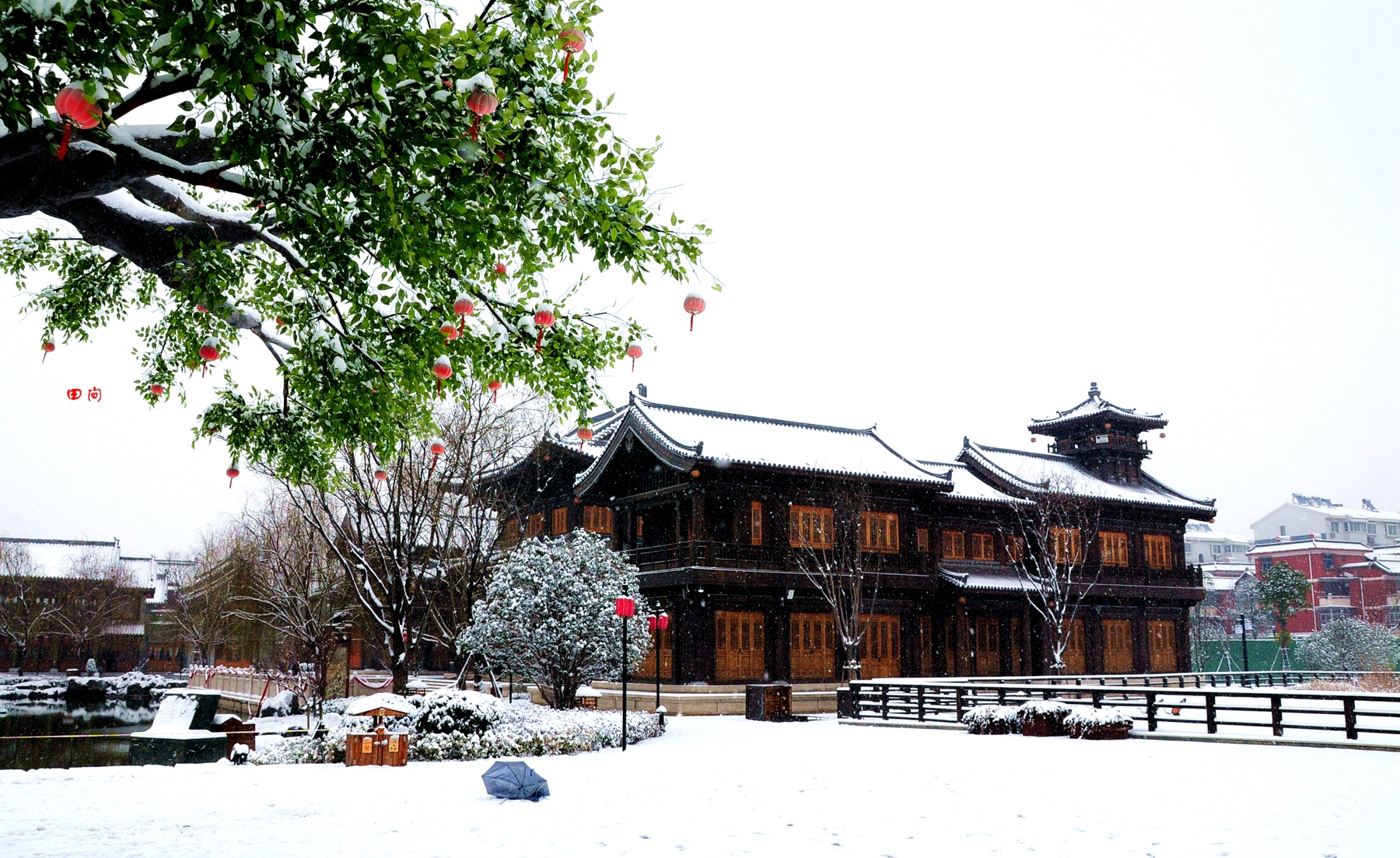 洛邑古城雪景图片