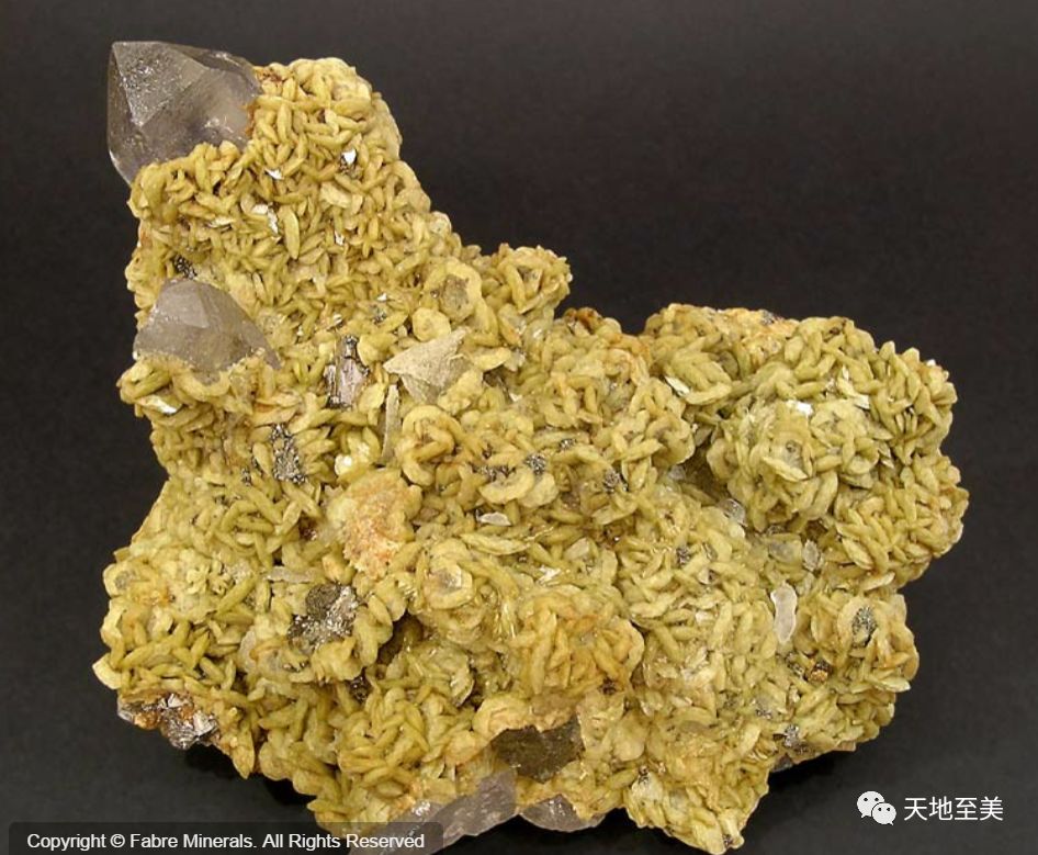 1,菱鐵礦(siderite)此類晶體礦物有菱鐵礦,菱錳礦,白雲石等.