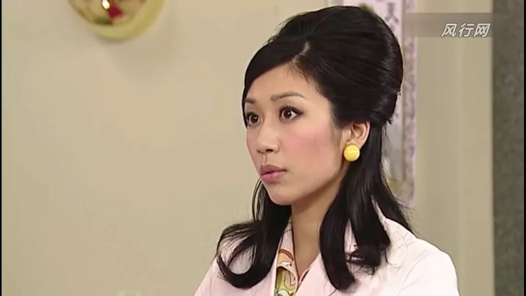 裡面 飾演胡杏兒的妹妹蘇鳳蓮 《溏心風暴之家好月圓》 《老婆大人2