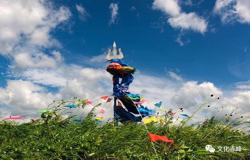 蒙古族民俗蒙古族祭天最虔诚地祈求腾格里的庇佑