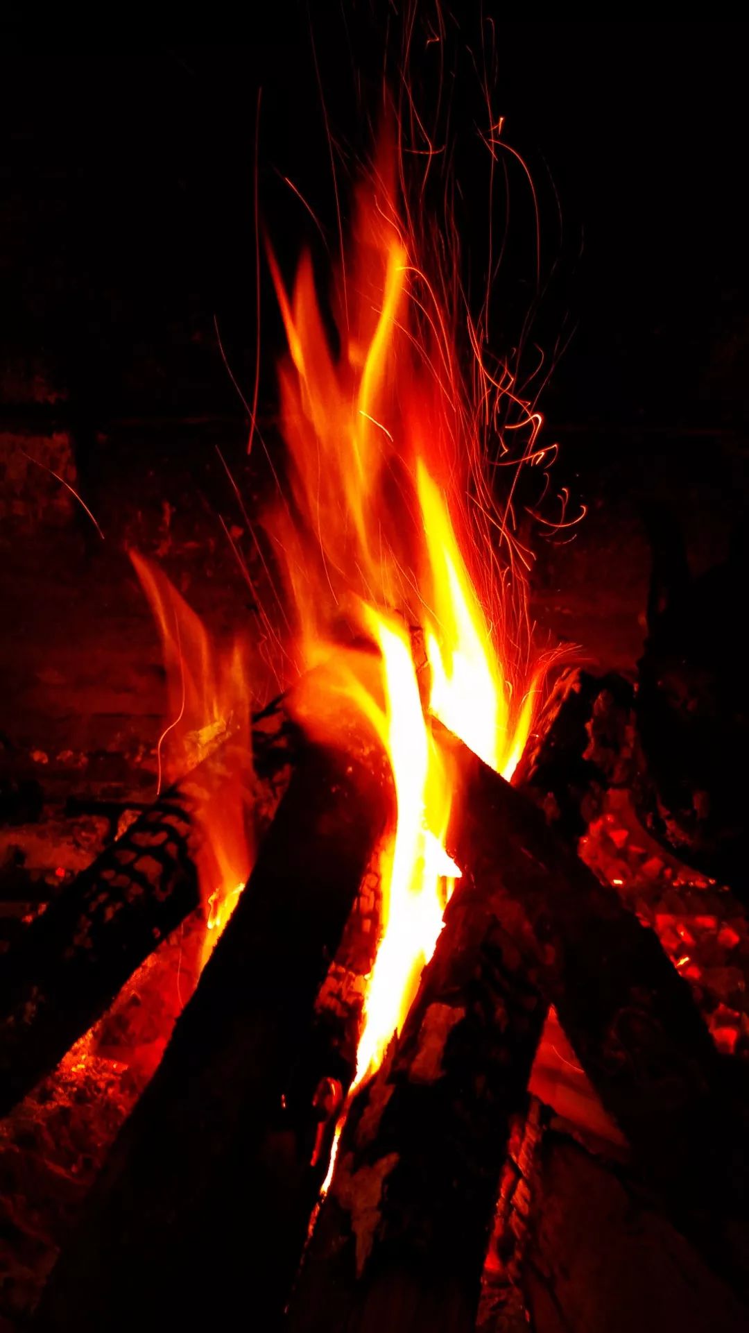 冬日里的火炉,给我们留下了美好的记忆