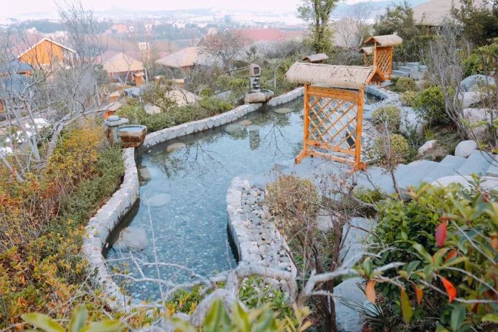 當塗甄山生態園麗景溫泉參考票價:168元/人開放時間:10:00-24:00地址