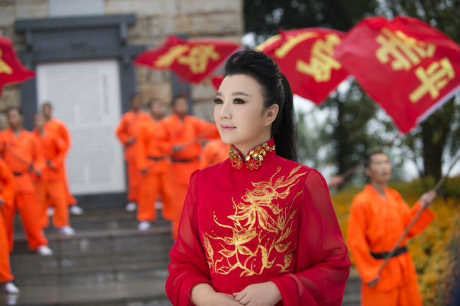 "最纯朴女中音"刘子琪高歌好《家风,传承时代正能量