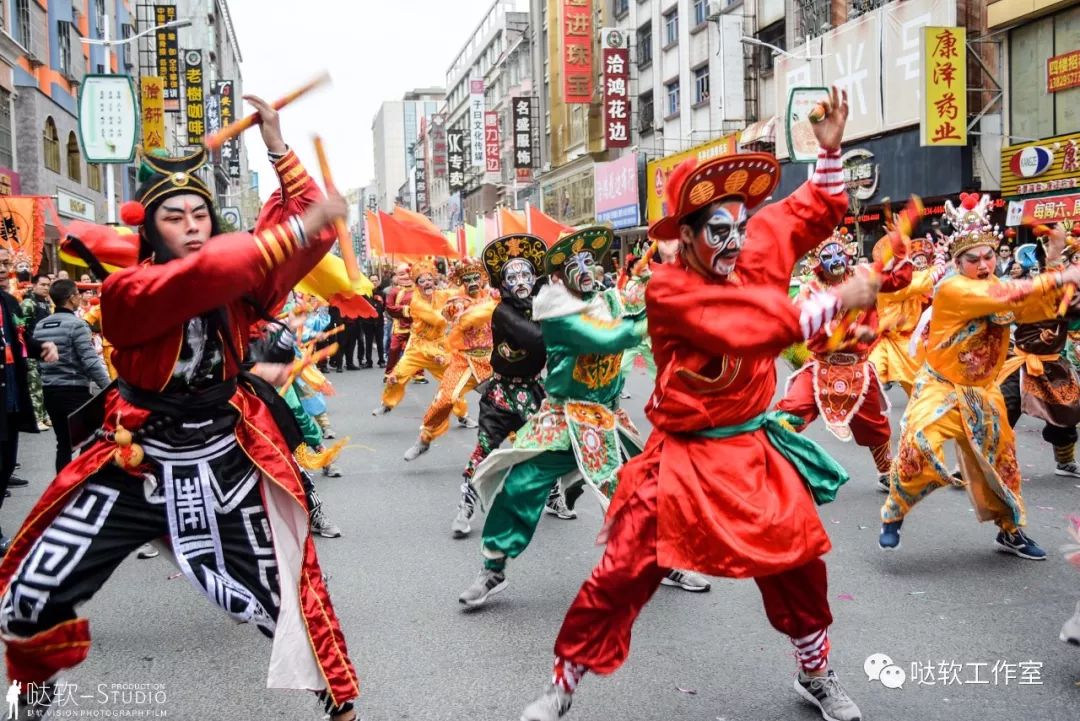 大型峽山街道義英鄉恭迎玄武山佛祖民俗活動航拍多圖視頻