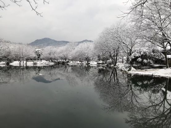 烟霏霏 雪霏霏图片