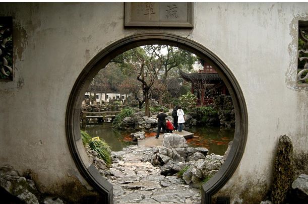 中国月洞门 圈起全世界的美意