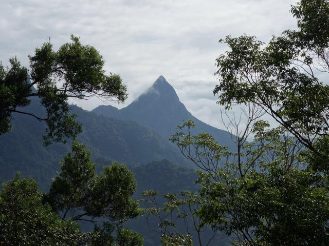 海口最高的山图片