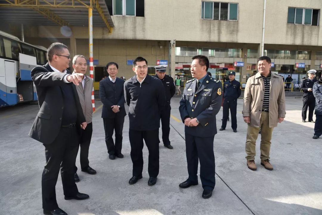 詹志斌率消防,安监等部门负责人先后来到沙田车站,稔洲布碎市场,金明