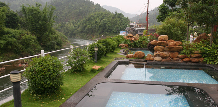 林豐溫泉度假山莊 廣東第一峰天泉溫泉酒店 海豐水底山溫泉莊園 新興