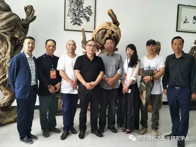 首届新媒体中国木雕名家作品学术邀请展