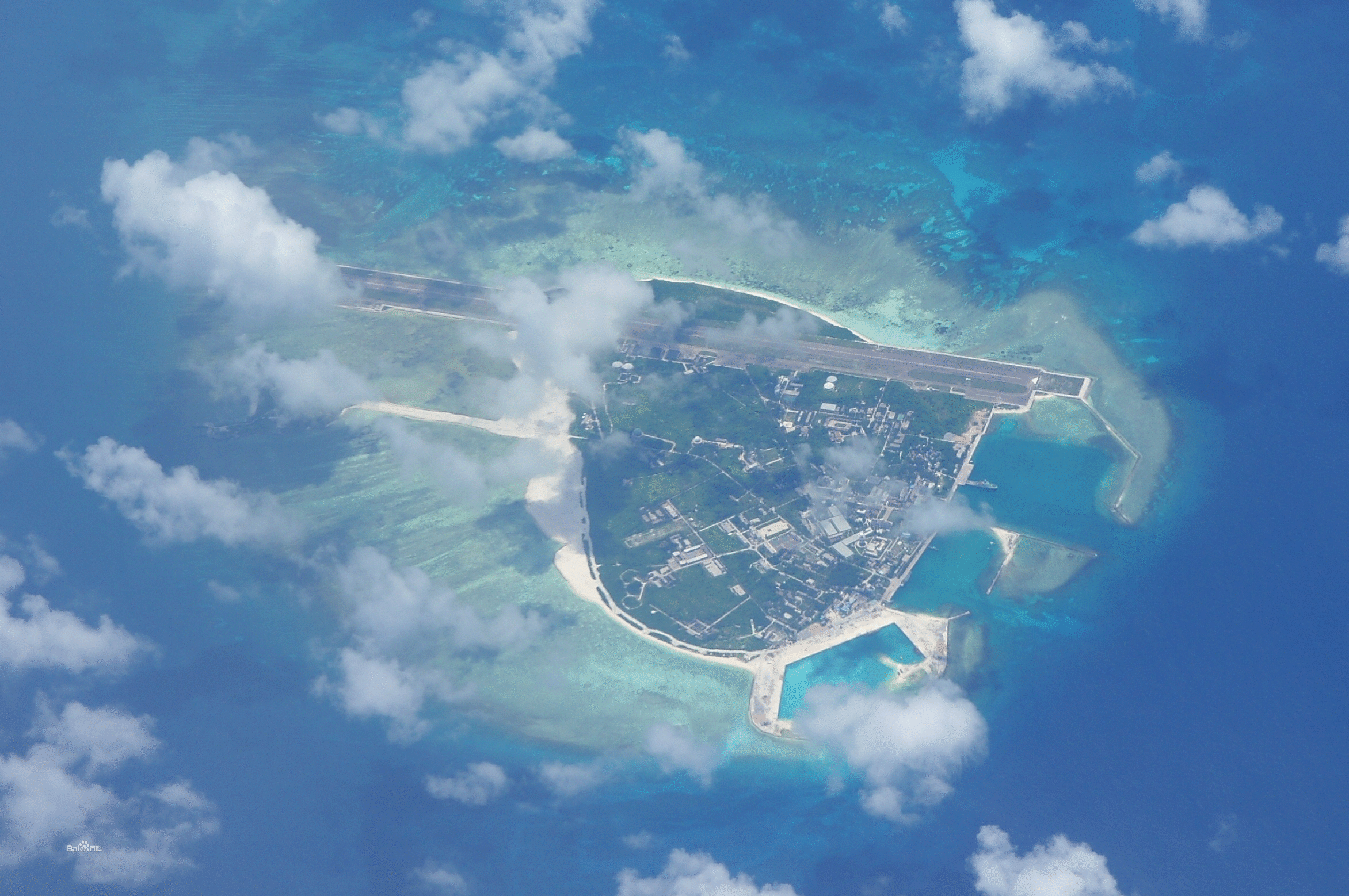 三沙位于南中国海中南部,海南省南部,辖西沙群岛,中沙群岛,南沙群岛的