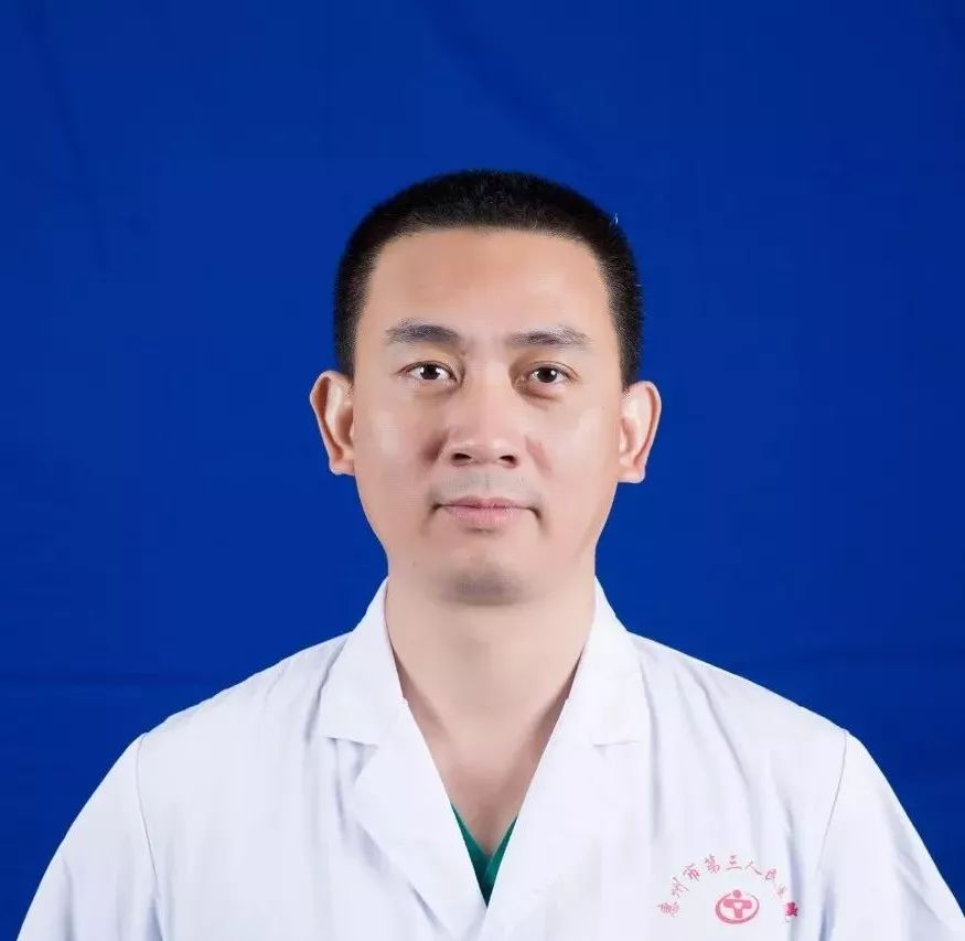 李贤坤李贤坤,副主任医师,颤长颈腰椎退变性疾病,脊