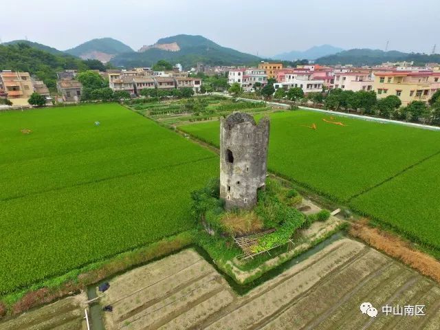 曹边村以武侯庙,康真君庙,曹边天后宫,曹边石板路,杨仙逸祖居等不可