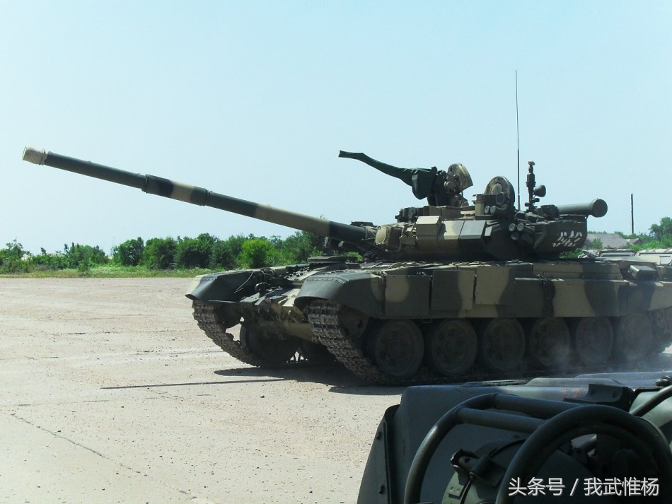 t-90坦克採用125mm大口徑火炮既可發射各種炮彈t-90坦克的裝甲防護不