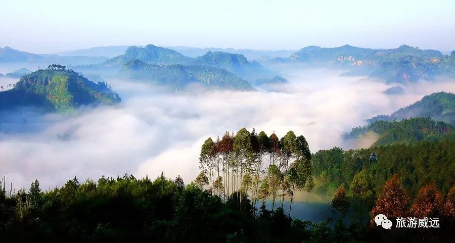 在威遠這些風景秀麗的地方這群人都幹了啥子