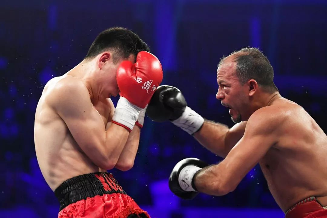 74他是中国最会防守的拳手两位世界拳王累得喘粗气也打不到