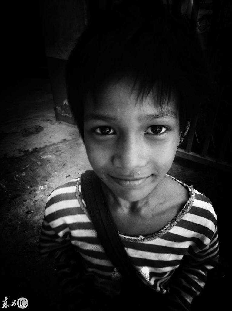 摄影师镜头下的缅甸穷小孩,他们表现出最纯真的面容,令人感动!