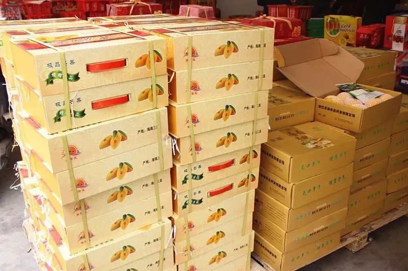 这里成箱水果堆成山!上万水果堆成的台州鲜果乐园,节前盛宴再升级!