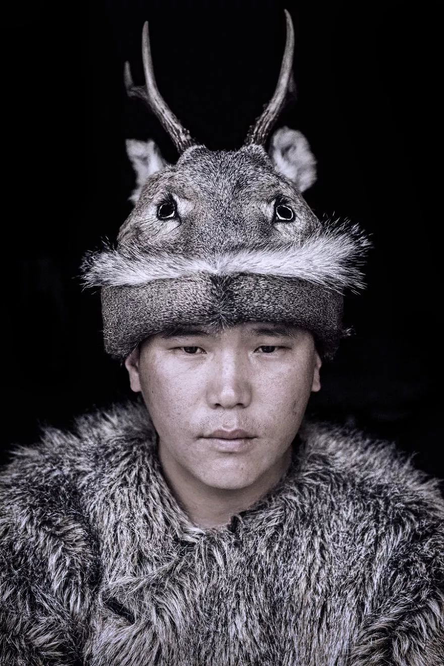 【蒙古影像】镜头记录下的世界面孔 这些神秘的原住民肖像背后 却是一