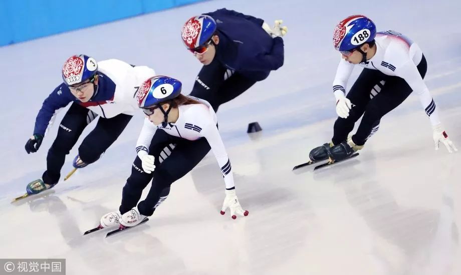 平昌冬奧會韓短道速滑隊訓練2月15日恰逢中國除夕我們歸家團圓歡喜