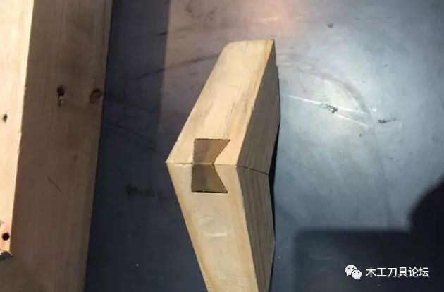 一款横向燕尾榫开槽机简单方便燕尾榫制作工具