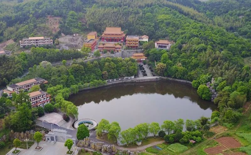 龙女温泉山庄图片