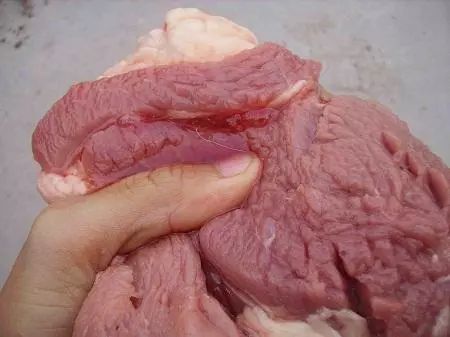 不正常的猪肉图片图片