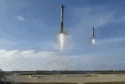 SpaceX又一创举 猎鹰重型火箭发射成功
