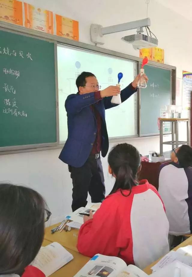 溱潼第二中学图片